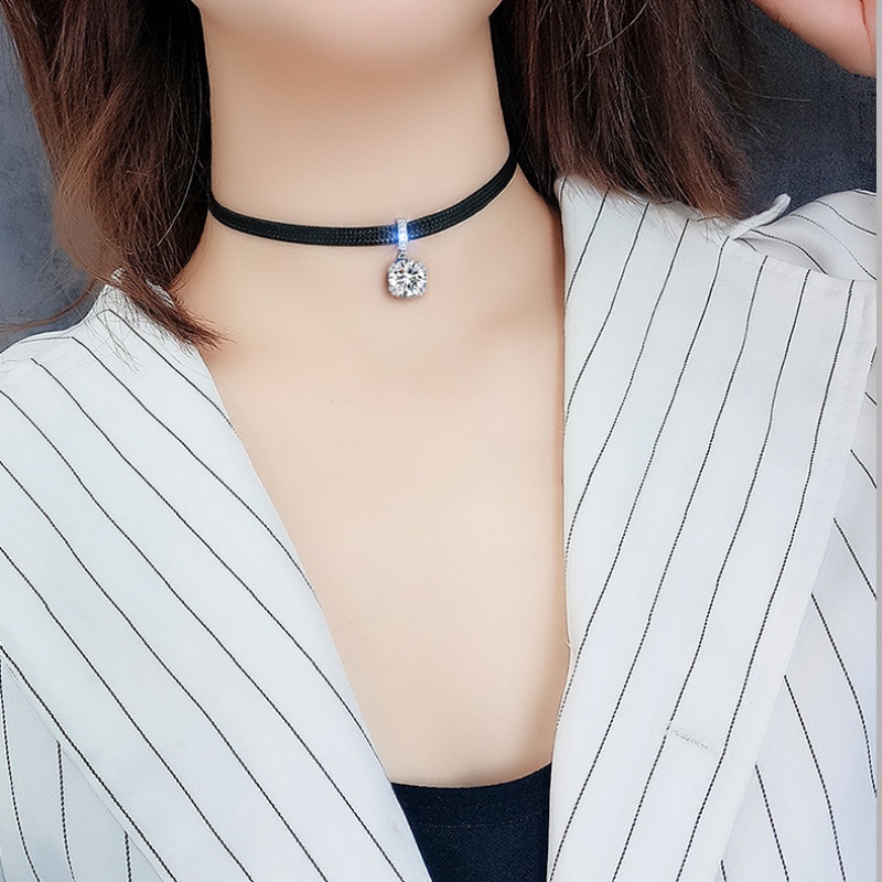 Vòng Cổ Choker Dây Da Ngắn Đính Đá Zircon Lấp Lánh Phong Cách Hàn Quốc Cho Nữ