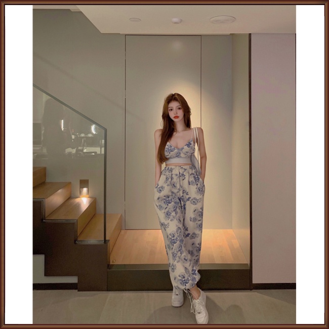 Set Đồ 2 Món Gồm Áo Hai Dây Cổ Chữ V + Quần Dài Ống Rộng Lưng Thun Rút Dây Hoạ Tiết Hoa Dành Cho Nữ