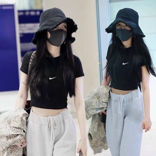 ÁO THUN CROTOP TRẮNG ĐEN BASIC ( thêu logo nhỏ Ni k ) - NORN Clothing