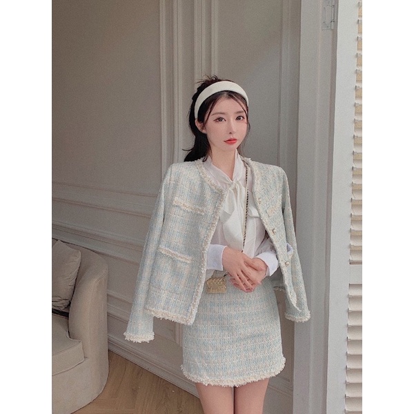 SET ÁO KHOÁC ĐÍNH TÚI VIỀN KIM TUYẾN VÀ CHÂN VÁY DẠ TWEED