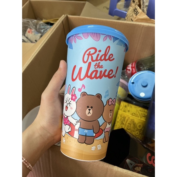 Ly nhựa uống nước dễ thương Ride the Wave cgv cỡ lớn