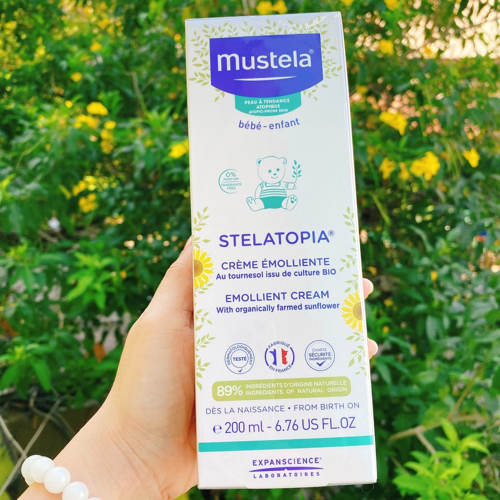 Combo Mustela Dầu Tắm Và Kem Dưỡng Da Mặt Và Cơ Thể Cho Trẻ Sơ Sinh &amp; Em Bé Da Chàm Thể Tạng