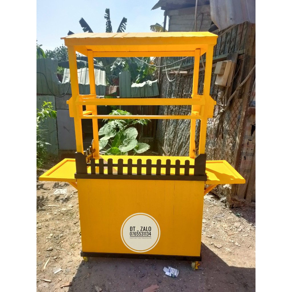 Xe gỗ bán sinh tố, trà sữa