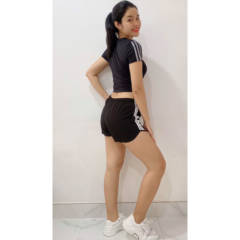 Bộ đồ tập gym aerobic gồm quần đùi boxer 2 lớp, áo croptop thể thao tay ngắn