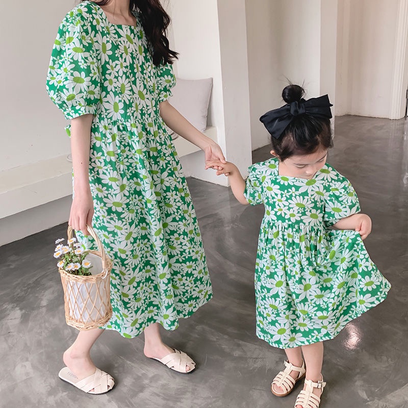 Váy xoè hoa cho mẹ & bé mặc đôi - mặc gia đình (Bé cao từ 90-140cm, nặng 10 - 32kg, mẹ từ 42-65kg) N00874
