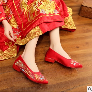 Giày cổ trang dành cho Cô dâu, giày thêu phong cách dân tộc
