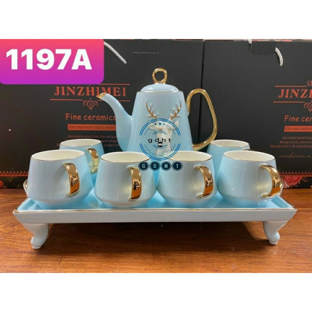 Bộ bình cốc kèm khay sứ có chân màu xanh dương họa tiết Hươu trắng sang trọng