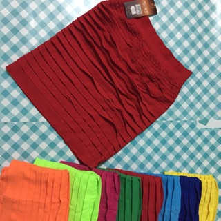 Chân váy len xếp ly, thích hợp mặc mùa đông.100k/2 cái