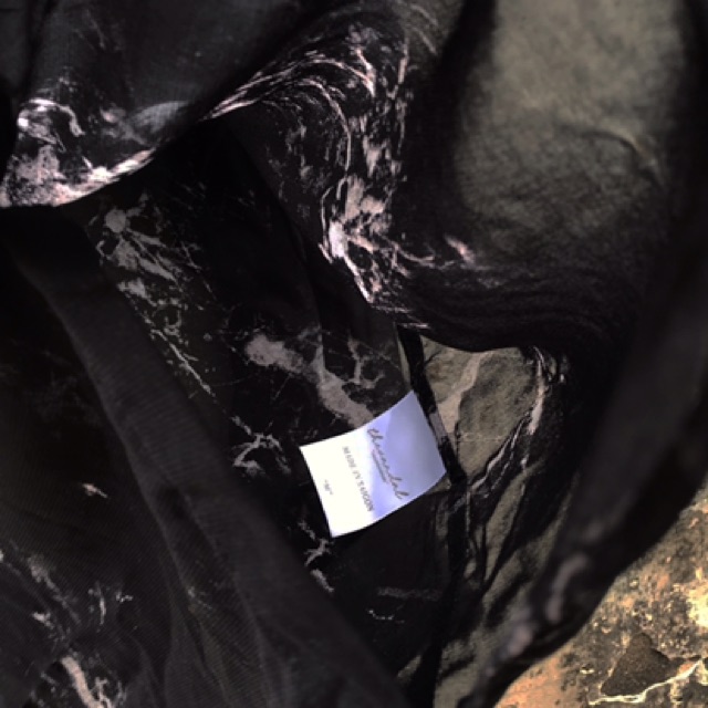 Áo “TVD BW LIQUID SHIRT”