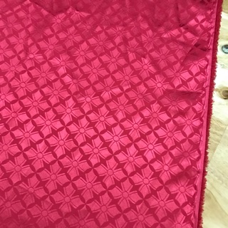 Vải gấm lụa đỏ