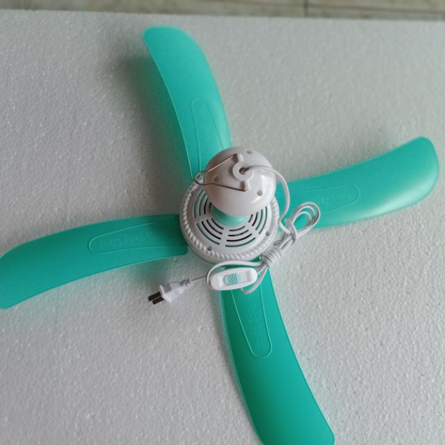 Quạt trần mini - quạt mùng 4 cánh