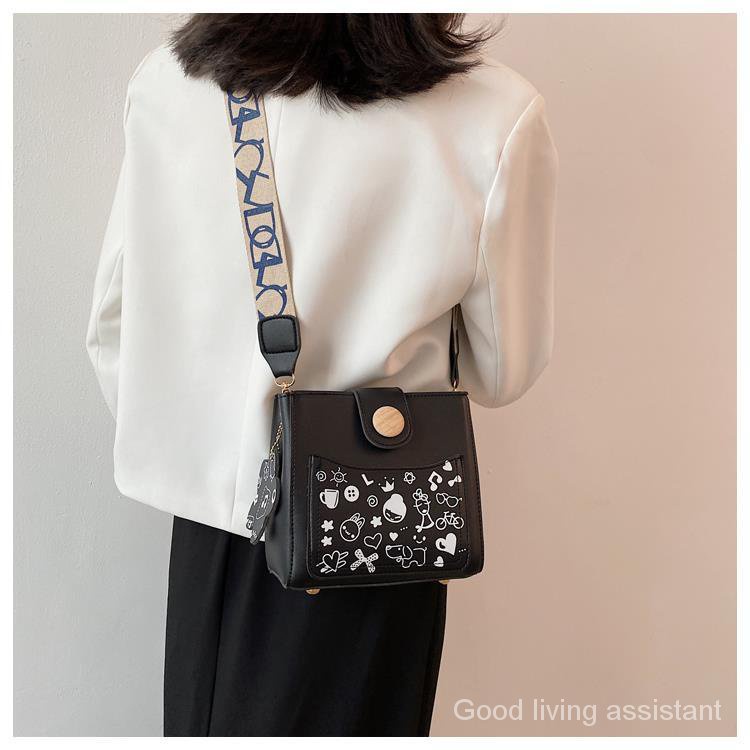 Graffiti Crossbody Bucket Bags Summer Fashion 2022 New For Women