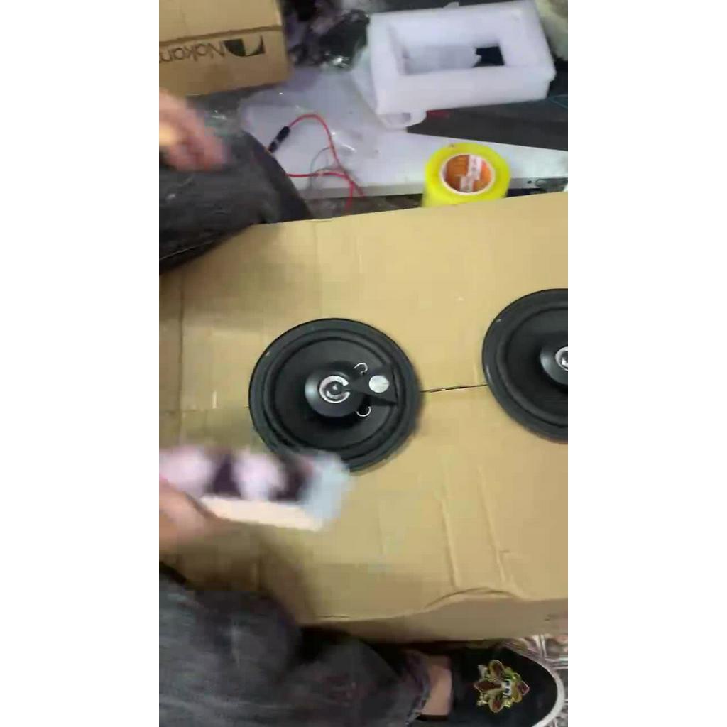 Gợi ý các mẫu loa 16cm ô tô cho bé trai