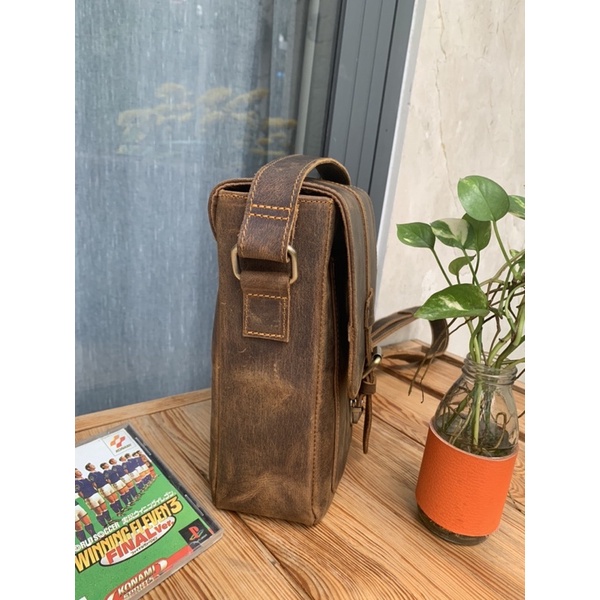 TÚI ĐEO CHÉO - DA BÒ THẬT - DA SÁP NGỰA ĐIÊN Buffalo Leather BF103 - Thời trang Nam