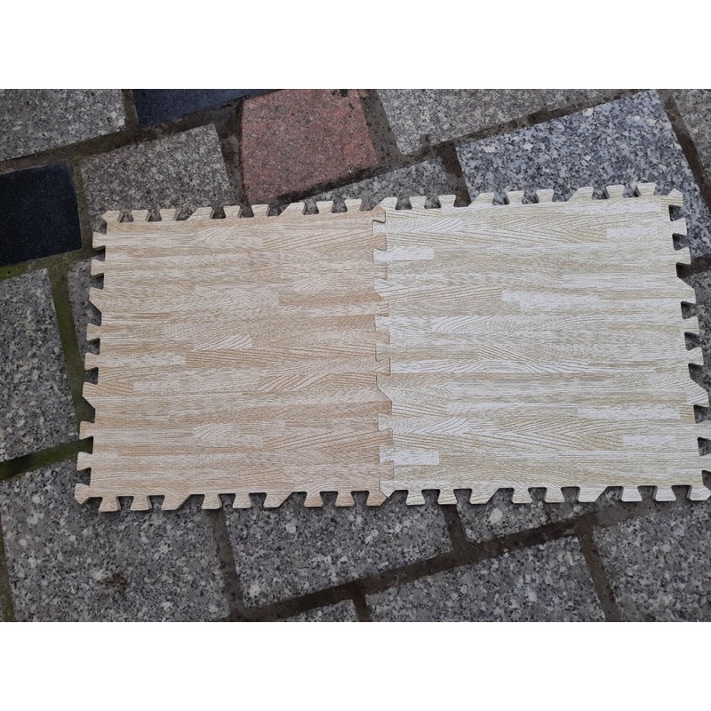 Thảm xốp lót sàn vân gỗ size 45cm x 45cm x 1cm