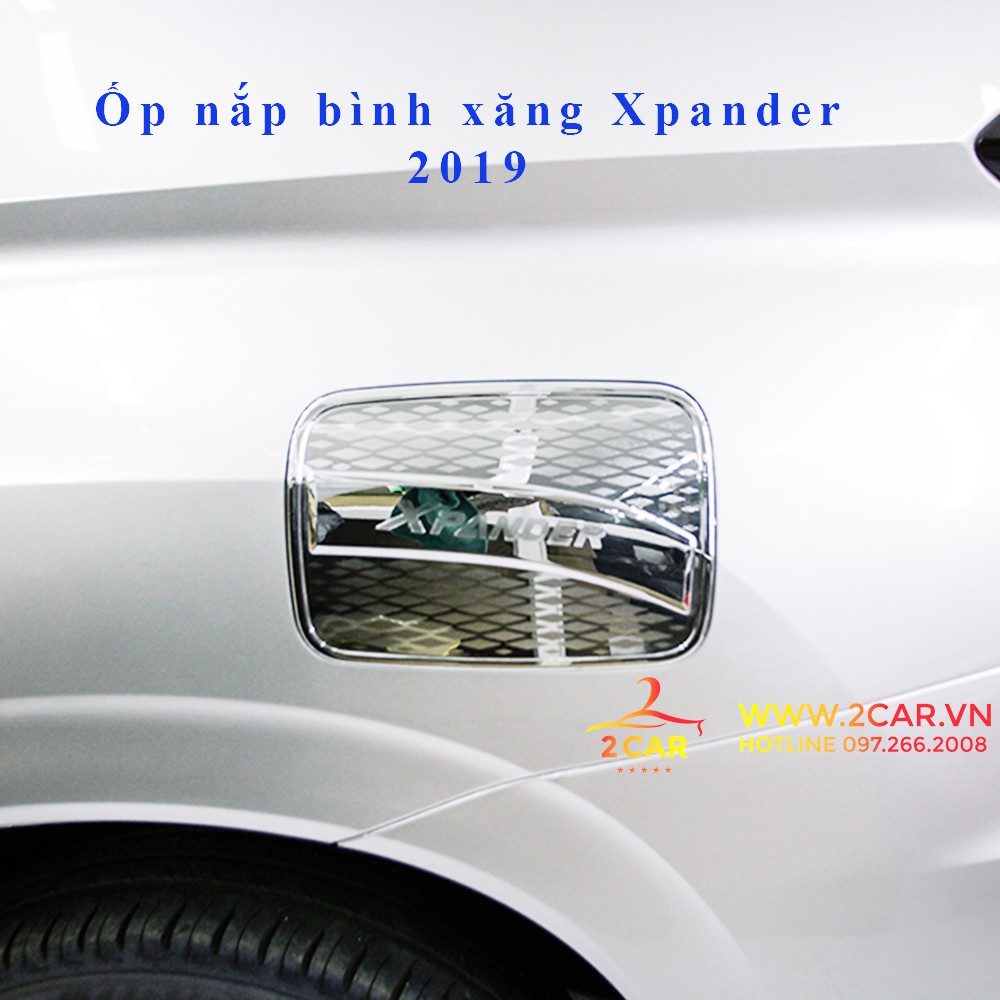 Ốp nắp bình xăng xe Mitsubishi Xpander 2018- 2021 mạ crom cao cấp