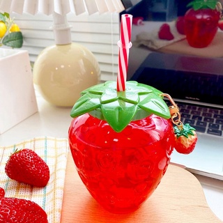 (Kèm móc dâu và ống hút đầy đủ). Bình nước hình quả dâu 500ml (1 bình)
