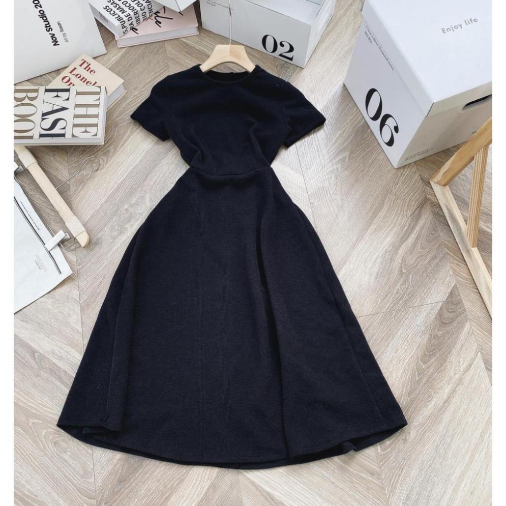 Đầm midi cut out lưng dài qua gối form xòe tay ngắn cực xinh