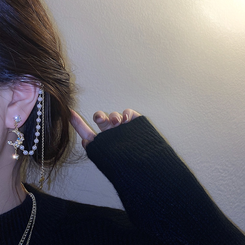 1 Khuyên Kẹp Vành Tai Dáng Dài Đính Đá Hình Mặt Trăng Thời Trang