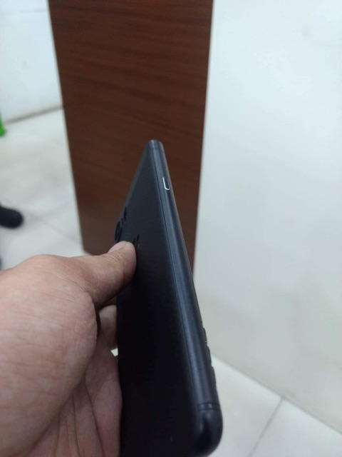 Blackberry Keyone Black Quốc Tế Ram 3GB/32GB ROM