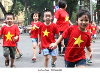 Áo Cờ Đỏ Sao Vàng trẻ em 