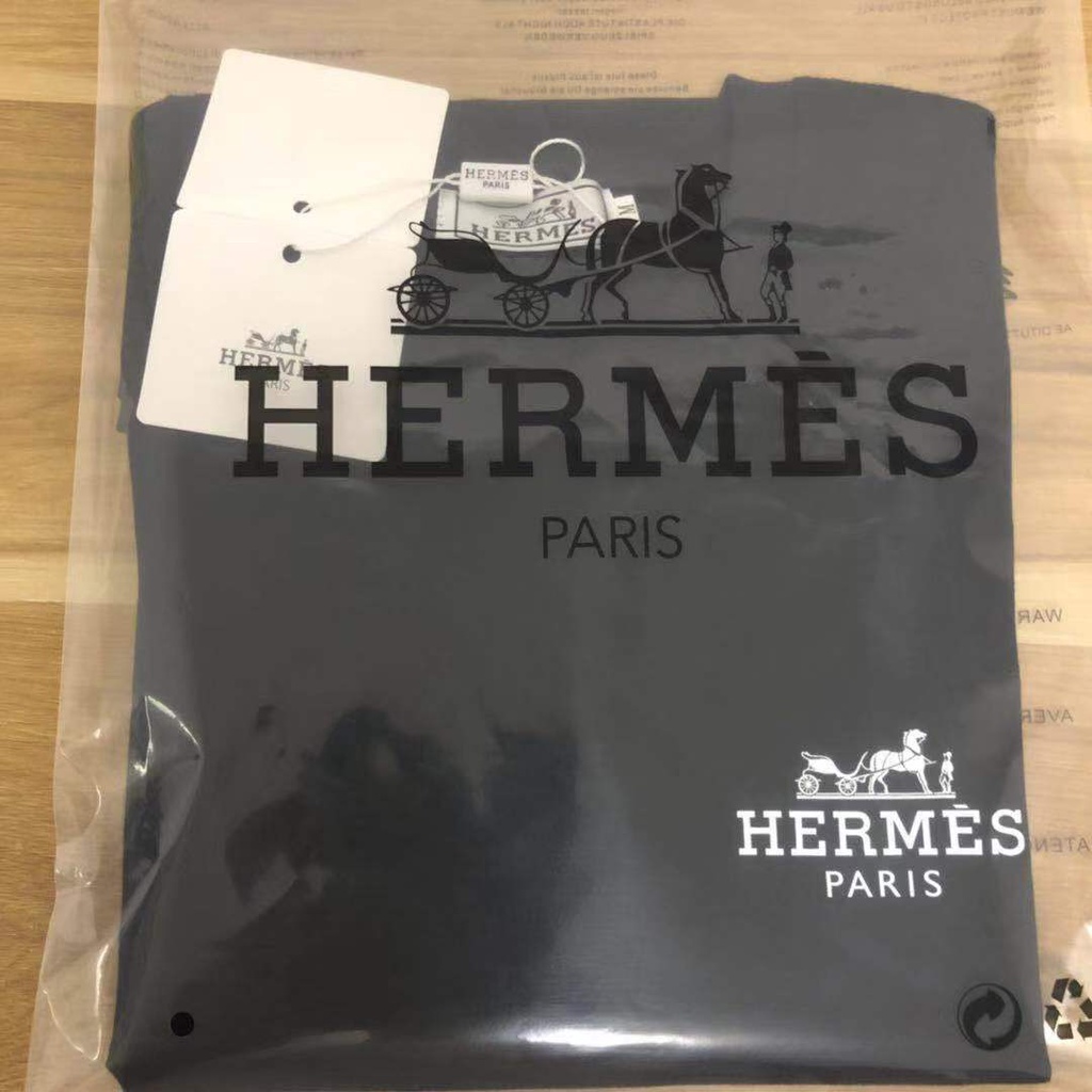 Áo Thun Unisex Ngực Họa Tiết Đơn Giản Chất Lượng Cao HERM1 Phong Cách Âu Mỹ