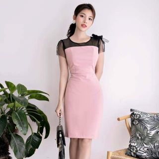 Đầm body hồng phối lưới - dự tiệc
