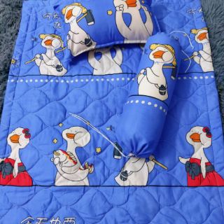 set chăn gối cho bé Gấu Pooh