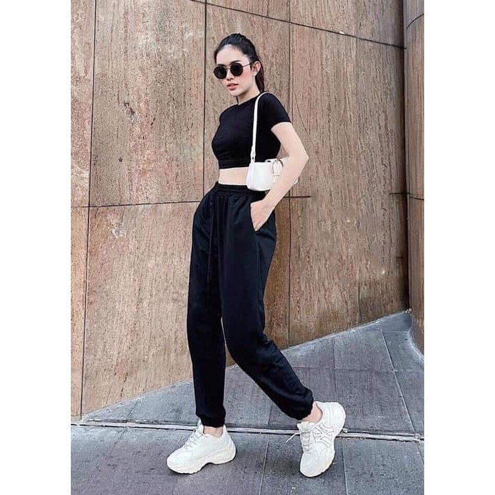 Set Thể Thao 2 Món: Áo Croptop & Quần Dài Năng Động