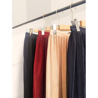 Chân váy dập ly olv
