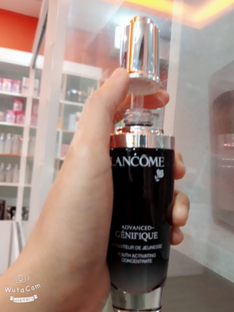 Sẻum tinh chất trẻ hoá cấp ẩm nâng cơ Lancome