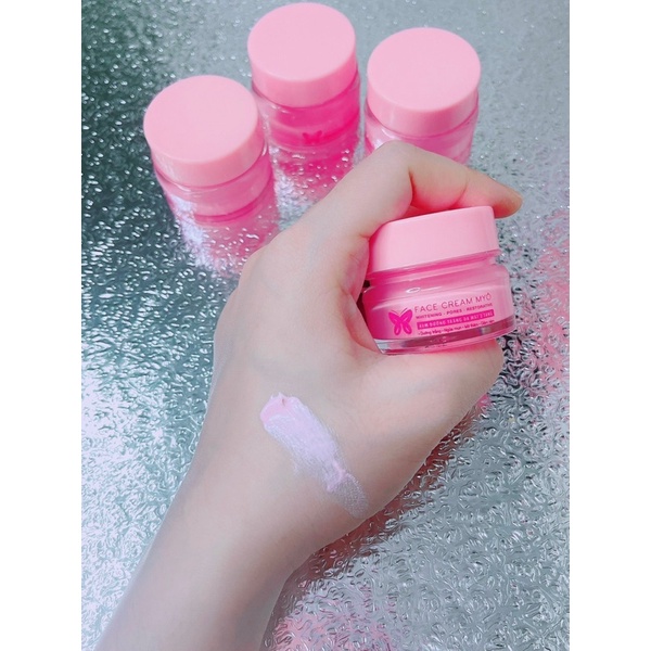 KEM FACE 2 TẦNG NHÀ MYÔ