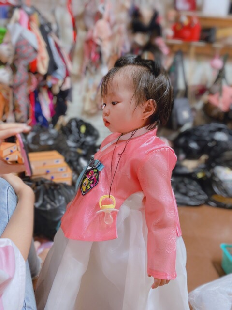 Hanbok cho bé ảnh thật