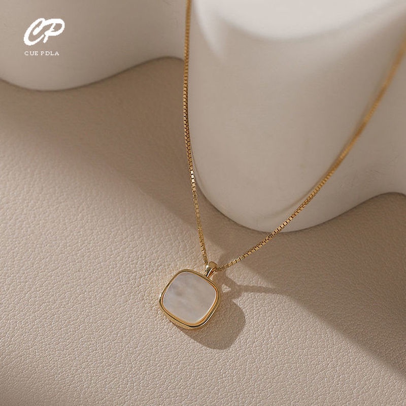 Vòng cổ Kim Loại Mặt Hình Vỏ Sò Vuông Màu Trắng 2022 Thời Trang