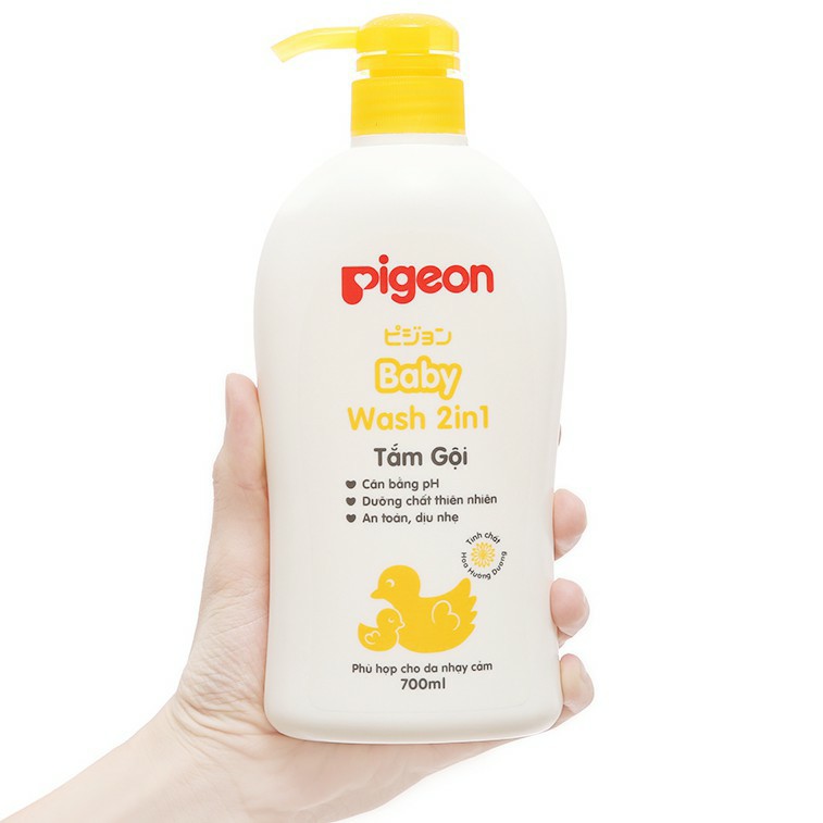 Sữa tắm gội dịu nhẹ Pigeon 700ml 2in1 Hoa hướng dương / Jojoba