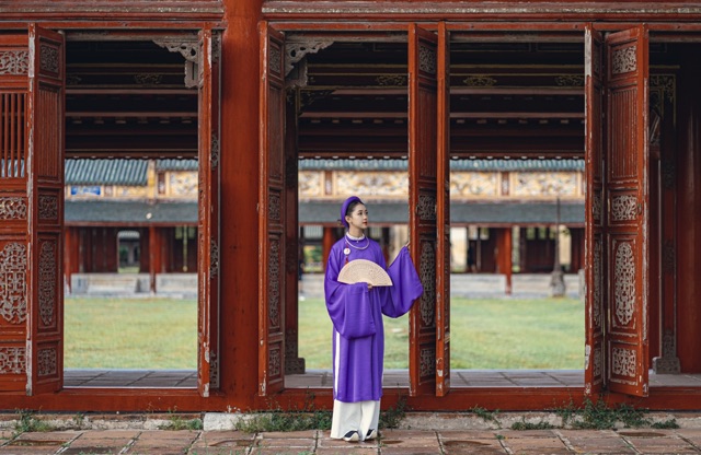 Thuyền hài cung đình Huế