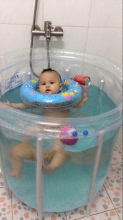 Bể bơi mini thành cao
