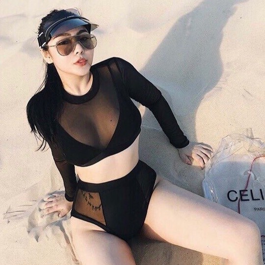 (Có Sẵn) Bikini Tay Dài Hàn Quốc, Bộ Đồ Bơi, Monokini, Bikini 2 Mảnh SAVVY Shop