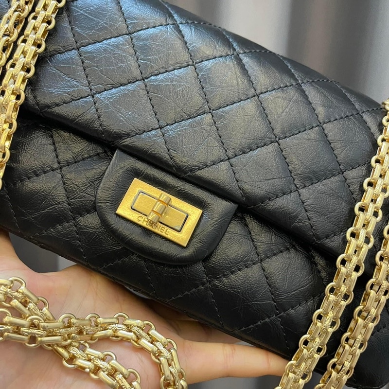 Túi Cha-nel màu đen