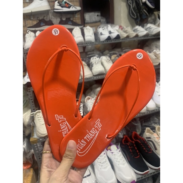 Dép lê nữ đế bằng kẹp ngón đi biển trong nhà siêu nhẹ êm chân vnxk quai mảnh xanh lá