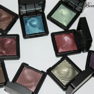 Phấn mắt Kiko water eyeshadow