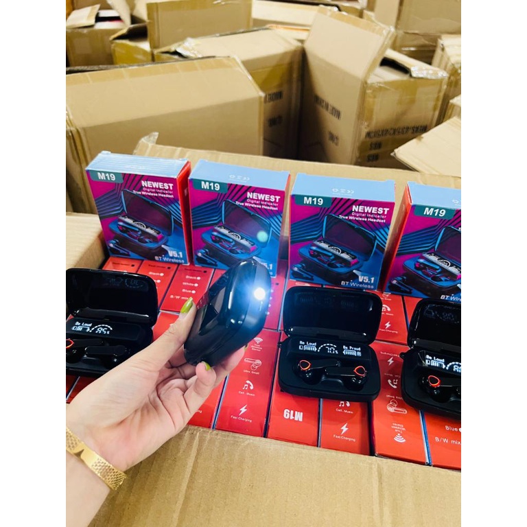 Tai Nghe Không Dây TWS Màn Hình LED HD M19 Âm Thanh Nổi CVC8.0 Giảm Tiếng Ồn Tích Hợp Micrô MÃ M19