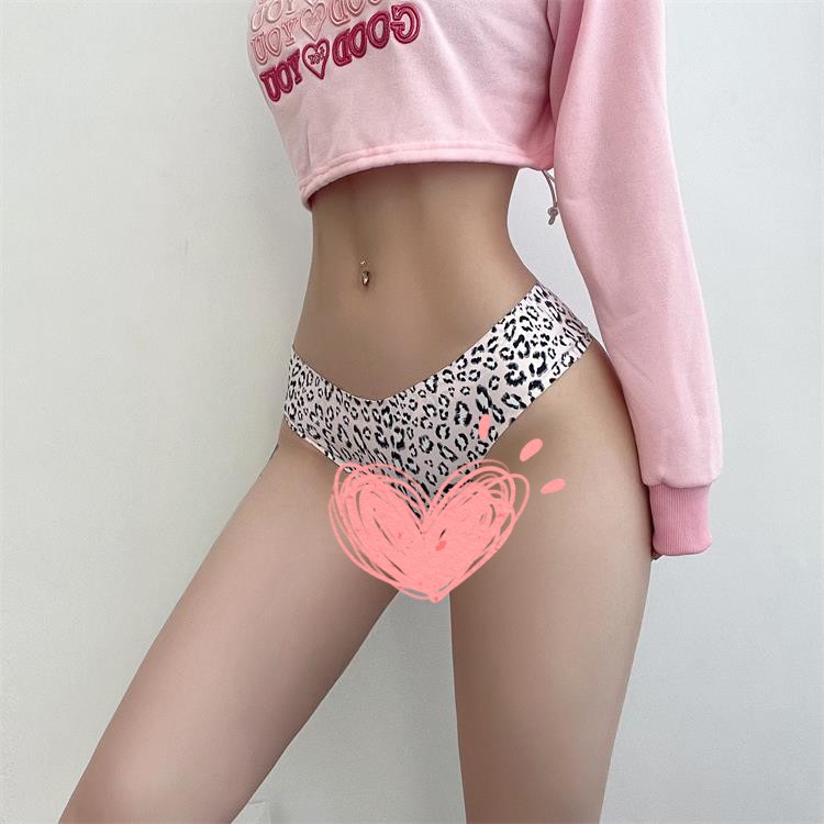 Quần lọt khe sexy báo hồng nóng BHONG