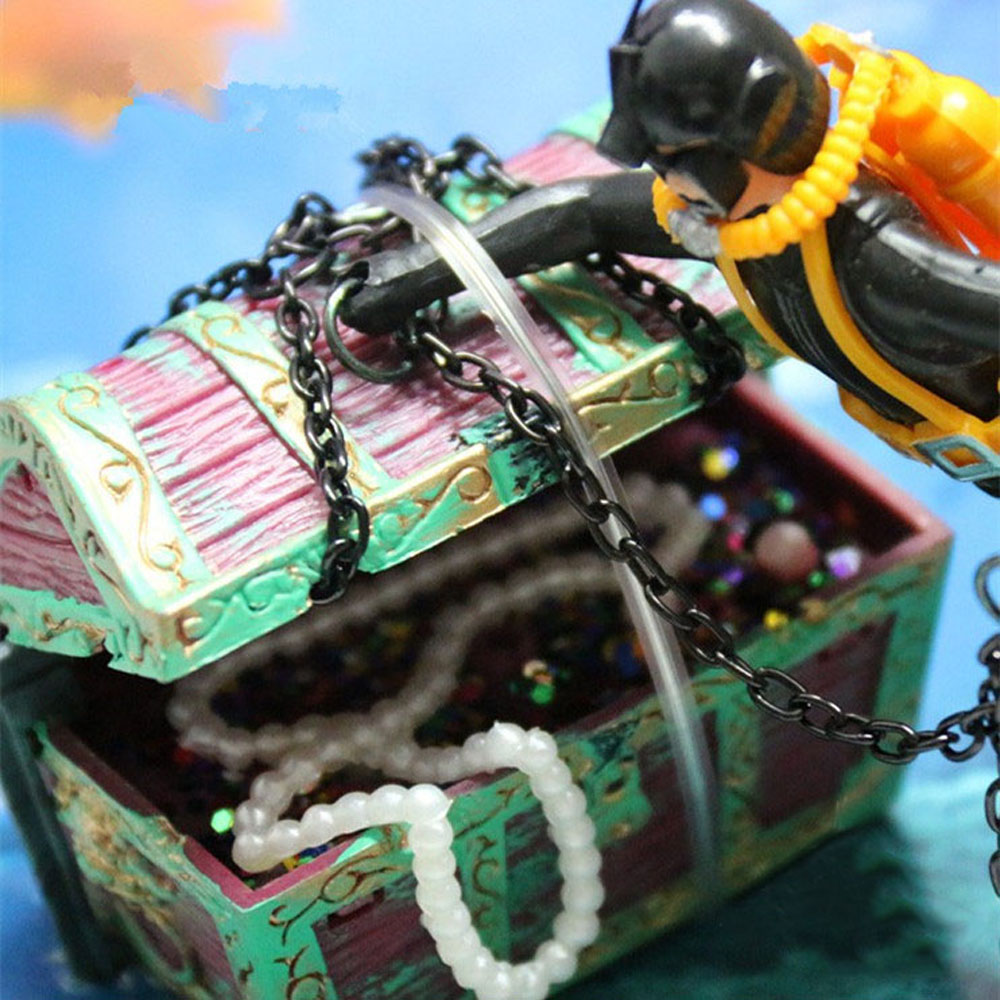 Mô hình thợ lặn và rương kho báu trang trí bể cá tiện lợi