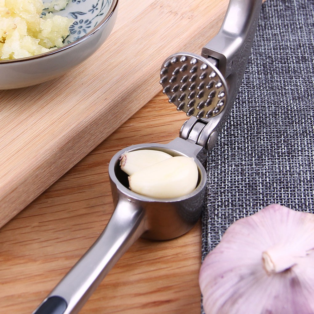 【VOLLTER】 Manual Garlic Press Crusher Handheld Ginger Mincer Zinc Alloy Squeezer Kitchen Household Garlic Chopper