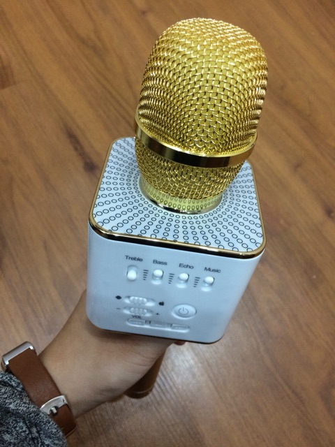 mic karaoke kèm loa bluetooth Q9 loại 1 !!!!