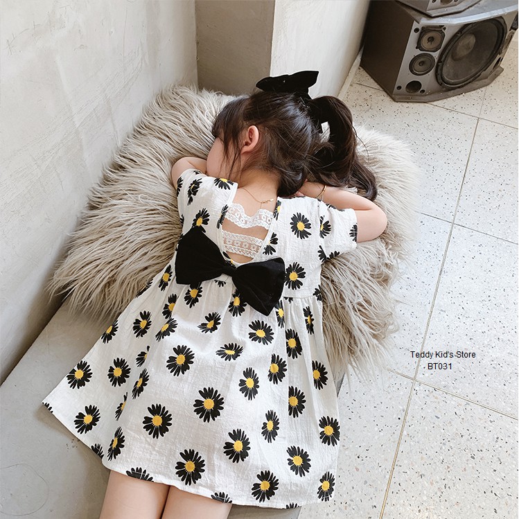 Váy cho bé gái, họa tiết hoa cúc