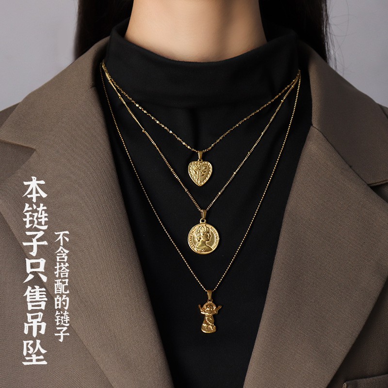 Mặt dây chuyền bằng thép titan mạ vàng 18K phong cách retro