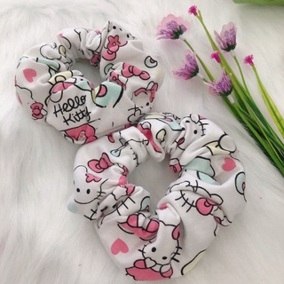 Cột tóc scrunchies Hello Kitty trắng