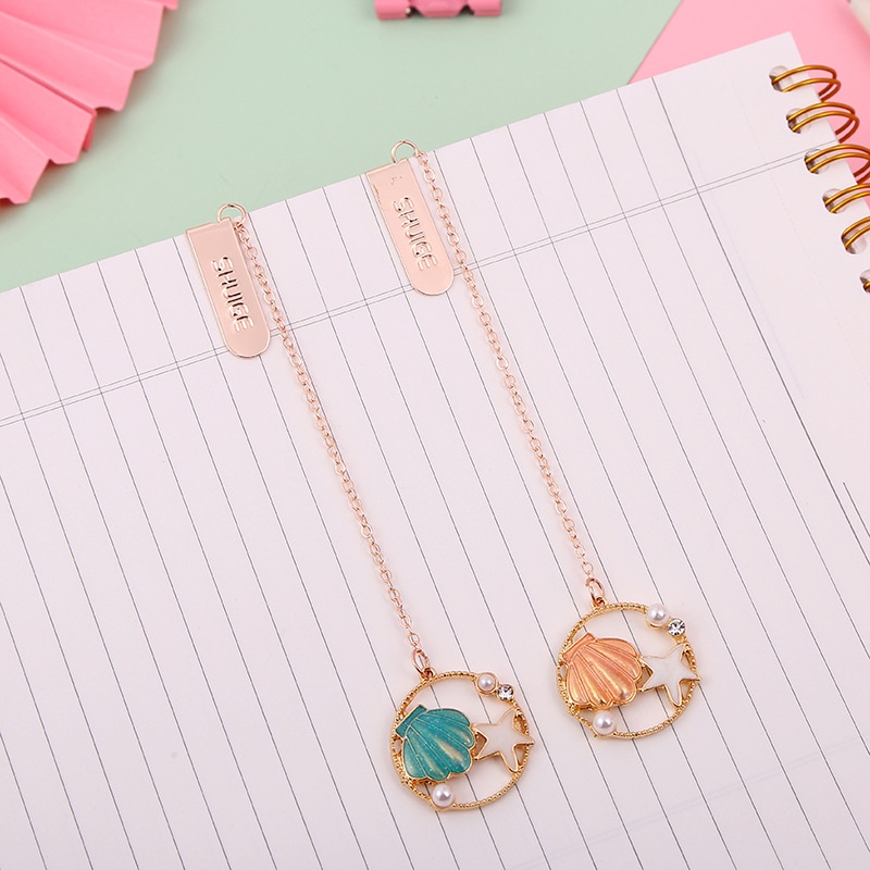 1 Thẻ Đánh Dấu Trang Sách Bằng Hợp Kim Hình Vỏ Ngọc Trai Sáng Tạo